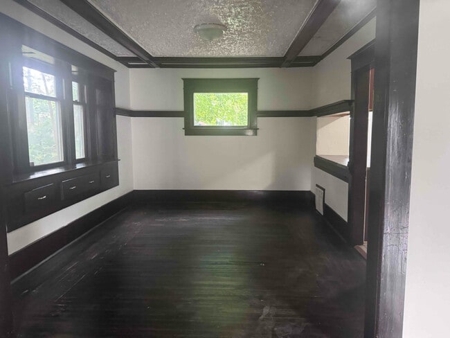 1430 Massachusetts Ave, Lansing, MI 48906 - photo 3