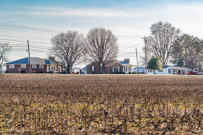 Home prices in Sorgho range between $175,000 and $500,000.