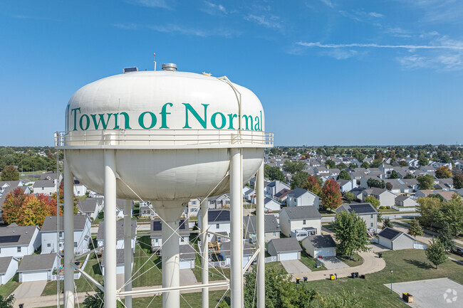 Kingsridge is located in the vibrant, award-winning city of Normal, IL.