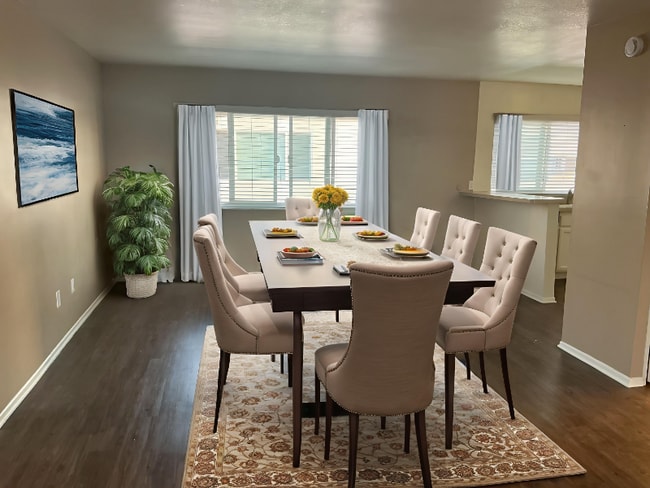 860 N Kathleen Ln unit D, Orange, CA 92867 - photo 2