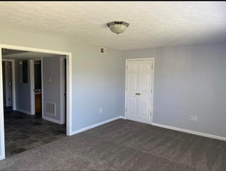 102 Kenilworth Ct, Radcliff, KY 40160