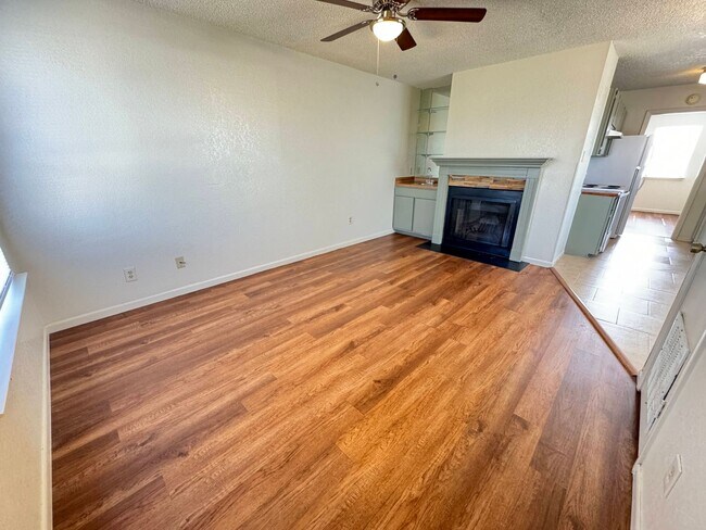 2515 Bermuda Dr unit B, Killeen, TX 76549 - photo 2