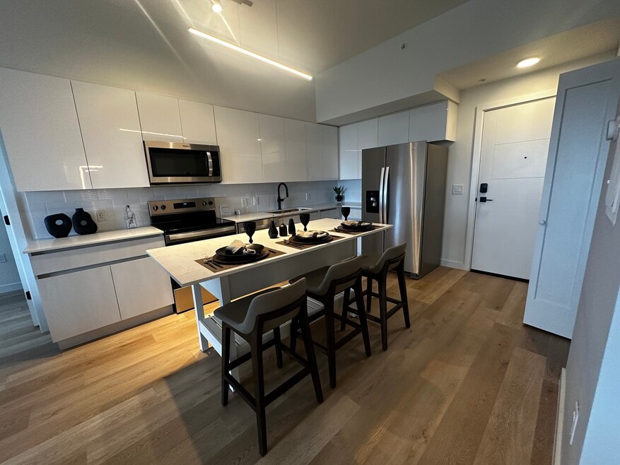 108 SE 3rd Ave unit B1, Dania, FL 33004 - photo 1