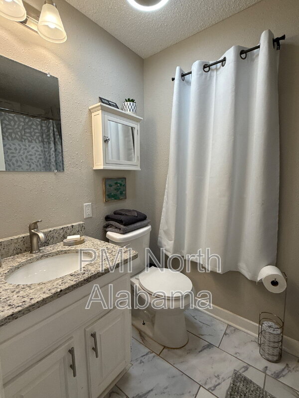 9921 Pulaski Pike unit A2, Toney, AL 35773 - photo 5