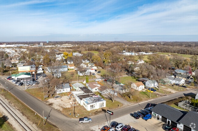 Riverview homes foster strong community ties and neighborly spirit.