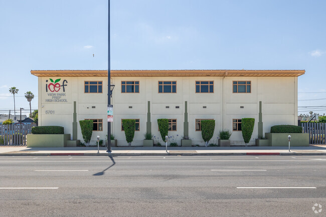 ICEF View Park Prep High School is an accelerated college prep school in Hyde Park, CA.