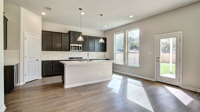 836 Little Pebble, New Braunfels, TX 78130 - photo 5