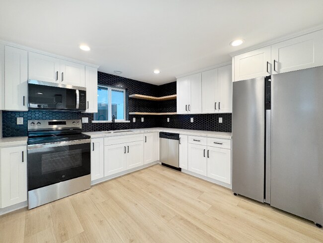 4461 Farquhar Ave unit D, Los Alamitos, CA 90720 - photo 4