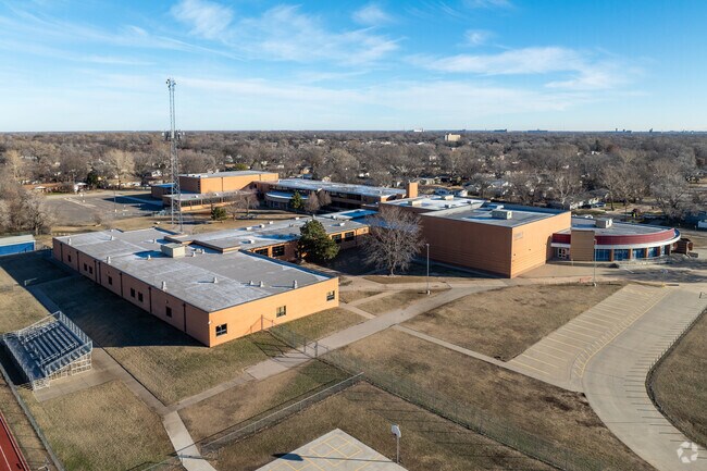 Here is an aerial view of Hadley Middle School.