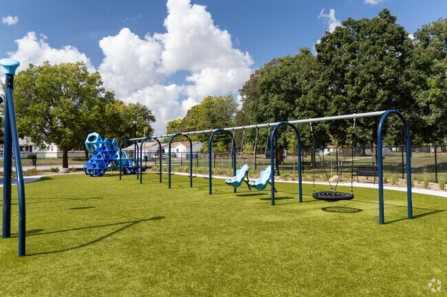 Gates Park is located in Waterloo, IA.