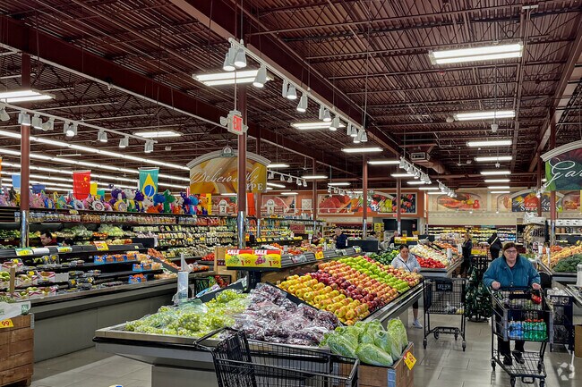 Tony's Fresh Market has a plethora of produce for Indian Head Park shoppers.
