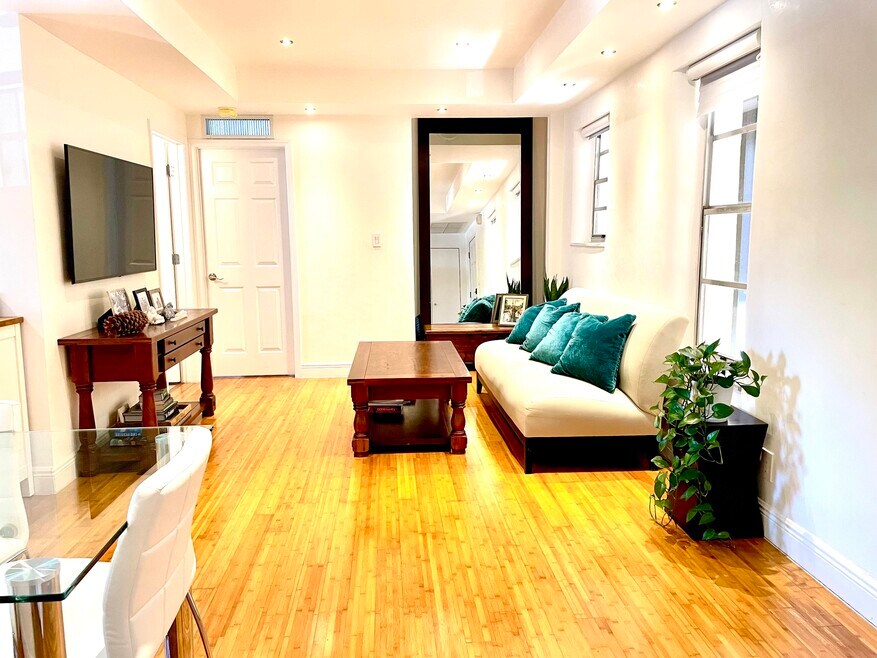 4812 Pine Tree Dr unit 104, Miami Beach, FL 33140 - photo 1