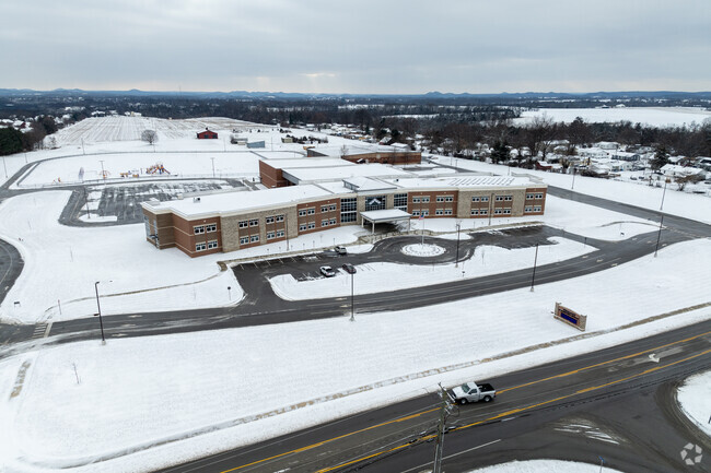 At Bardstown Alternative School, 71% of students are economically disadvantaged.