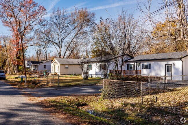 Many older homes can be found throughout Crystal Hill.