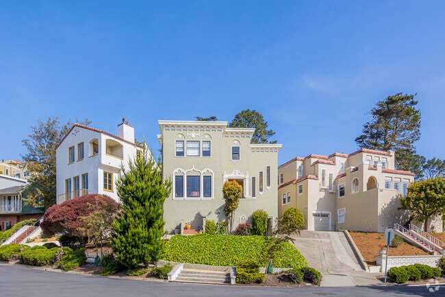 The Forest Hill neighborhood has a variety of attractive home styles.