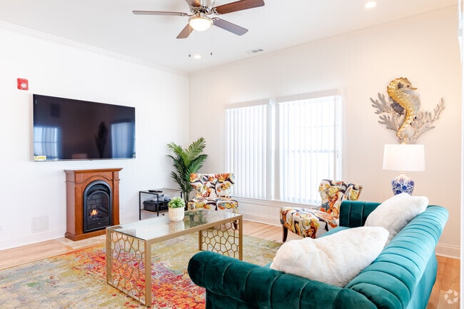 2BR, 2BA - Living Room