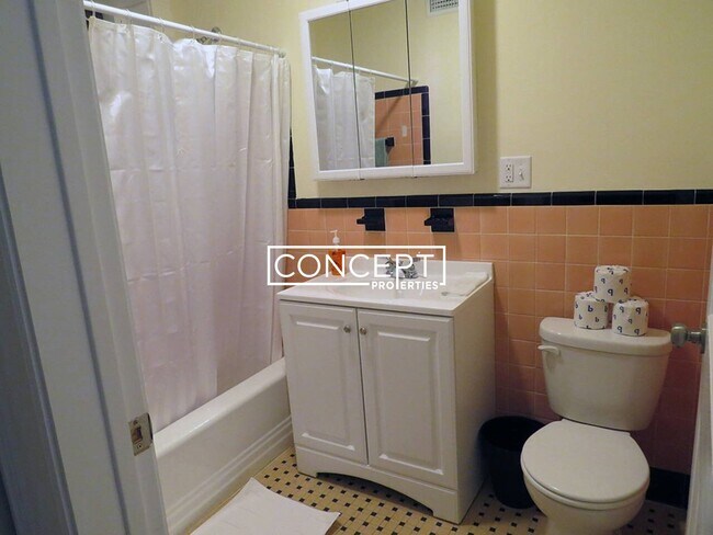 1462 Beacon St unit 4B, Brookline, MA 02446 - photo 3