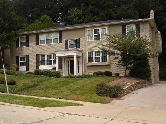 3744 Ashworth Dr unit B, Cincinnati, OH 45208 - photo 2