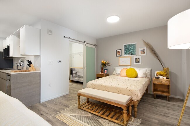 shareDOWNTOWN - Arts District, Las Vegas, NV 89104 - photo 5