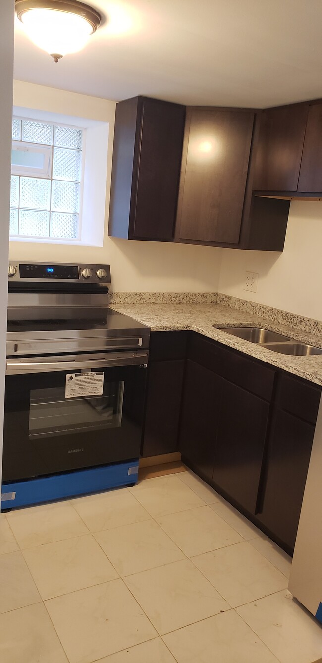 5255 N Mobile Ave Unit 1, Chicago, IL 60630