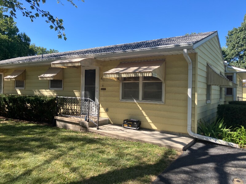 811 NW B St, Blue Springs, MO 64015 - photo 1