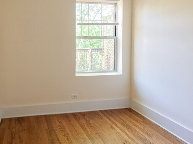 3455 N Wolcott Ave unit 3, Chicago, IL 60657 - photo 5