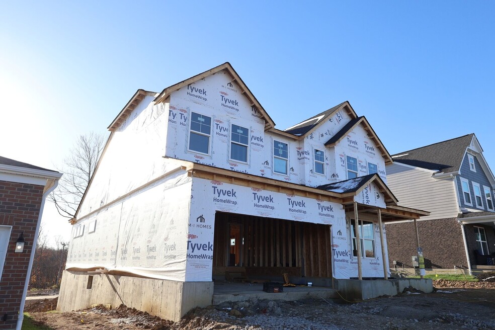 3986 Trailside Dr, Cincinnati, OH 45248 - photo 1