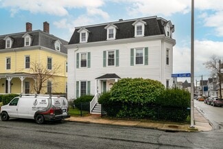 13 Rhode Island Ave Unit 1, Newport, RI 02840