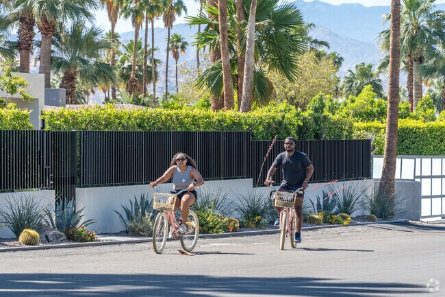 Around the neighborhood of Vista Las Palmas, cyclists can enjoy a sunny day.