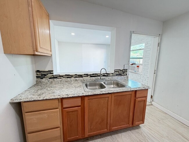 1927 Arthur St, Hollywood, FL 33020 - photo 5