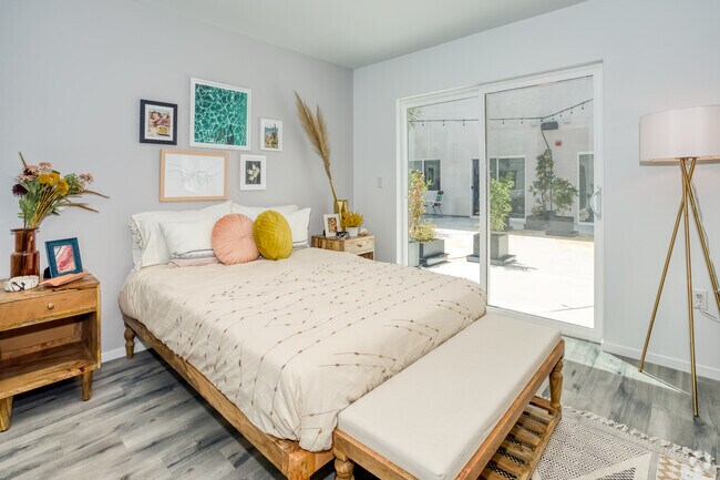 shareDOWNTOWN - Arts District, Las Vegas, NV 89104 - photo 6