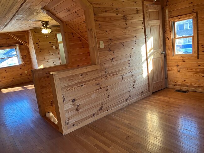 4454 Floyd Dr, Columbus, OH 43232 - photo 6