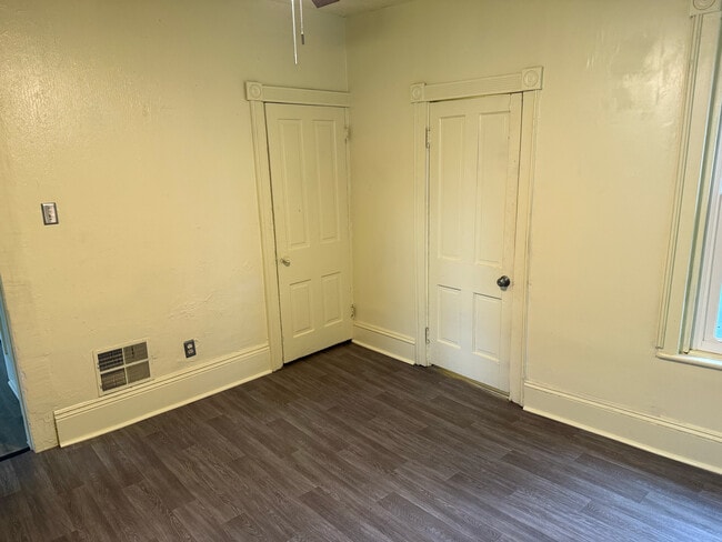 102 S Balch St unit 1 lower, Akron, OH 44302 - photo 7