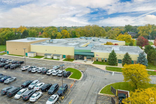 Lakeview Jr High School provides a safe, positive, and nurturing environment for students.