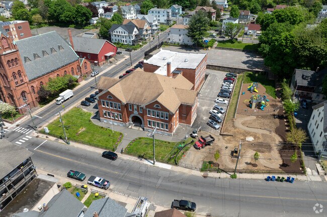 Washington School is set in the heart of Downtown Waterbury.