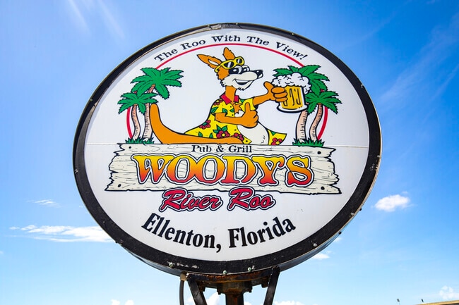 Woody's Specializes in Floridian Fare.