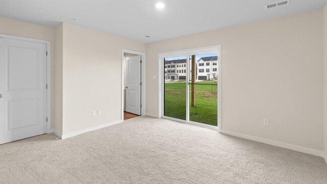 256 Soft Rush Ln, La Plata, MD 20646 - photo 5