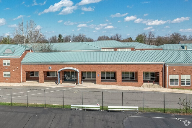 Herndon Middle serves the community of North Reston and surrounding areas.