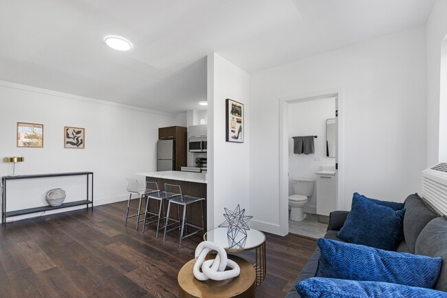 1555 W Hollywood Ave unit 312, Chicago, IL 60660 - photo 6