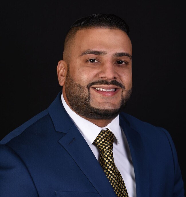 Agent Photo