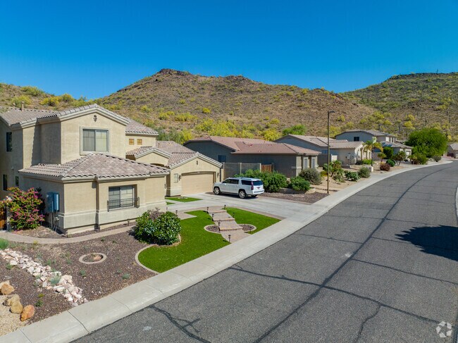 Every home in Stetson Valley rewards its residents with scenic mountain views.