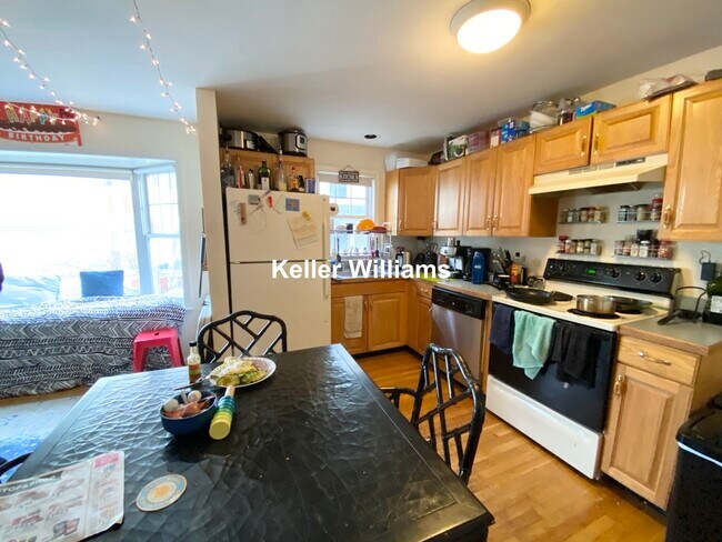 64 Hillside St unit 2, Roxbury Crossing, MA 02120 - photo 2