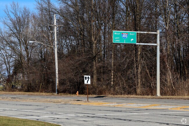 I-480 is easily accessible from all main streets in North Omnsted.