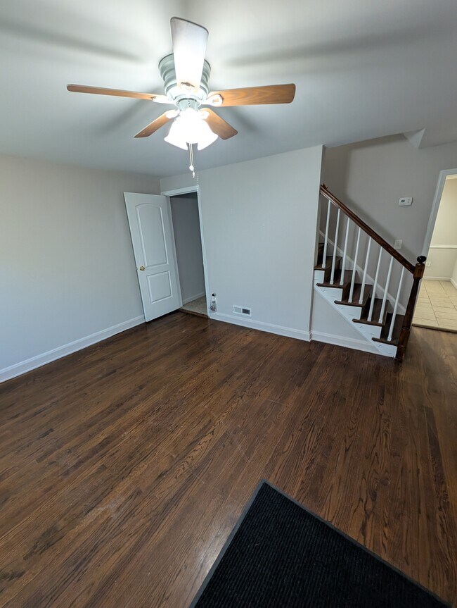 3831 Shannon Dr, Baltimore, MD 21213