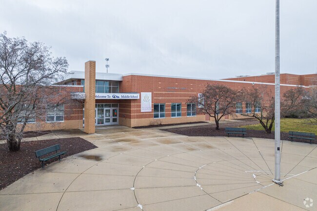 Clifford Crone Middle School is located at 4020 111TH ST
NAPERVILLE, IL 60564.