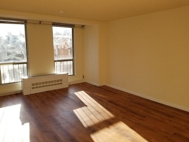 8 Juniper St unit 55U, Brookline, MA 02445 - photo 2