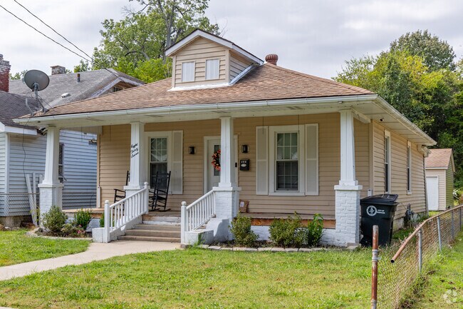 Bungalow style homes can be found in Glendale.