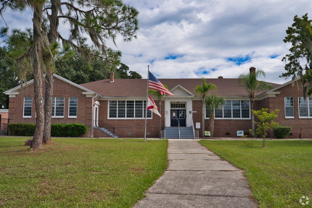 Welcome to Griffin Elementary School in Northwest Lakeland.