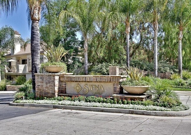 24105 Del Monte Dr unit 453, Valencia, CA 91355 - photo 2