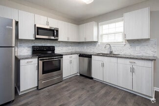 15 Greenway Dr, Fort Oglethorpe, GA 30742